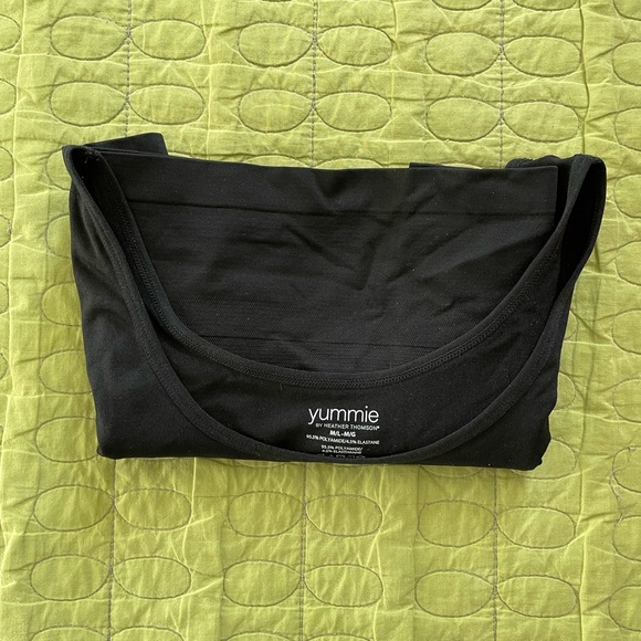 NWOT Yummie by Heather Thomson Black Body Shaper Scoop Neck Shape Wear SZ: ML/MG - Picture 5 of 6